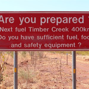 Turn off to Broadarrow Track from the Buntine Highway