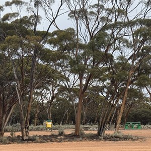 10 Mile Rocks 24hr Camping