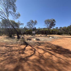 Dundas Rocks Camp Site