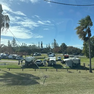 Elliott Heads Caravan Park