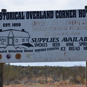 Overland Corner Hotel Camp site