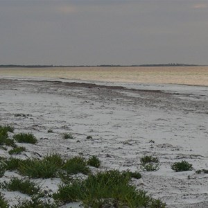 Wauraltee Beach
