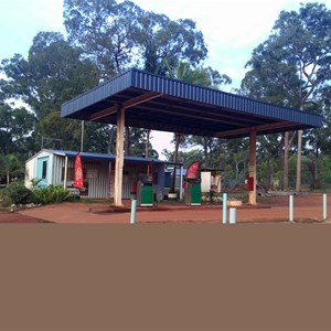 Jardine River Ferry Campground & Service Station 